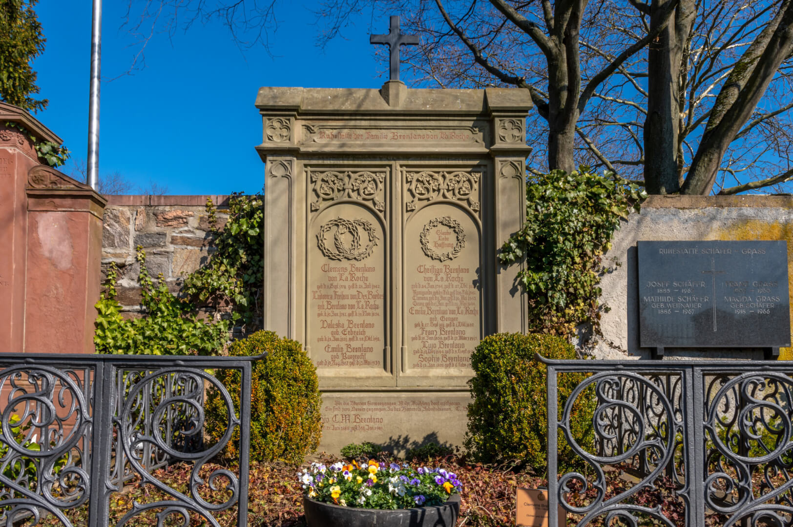 Brentano Familiengrab Aschaffenburg